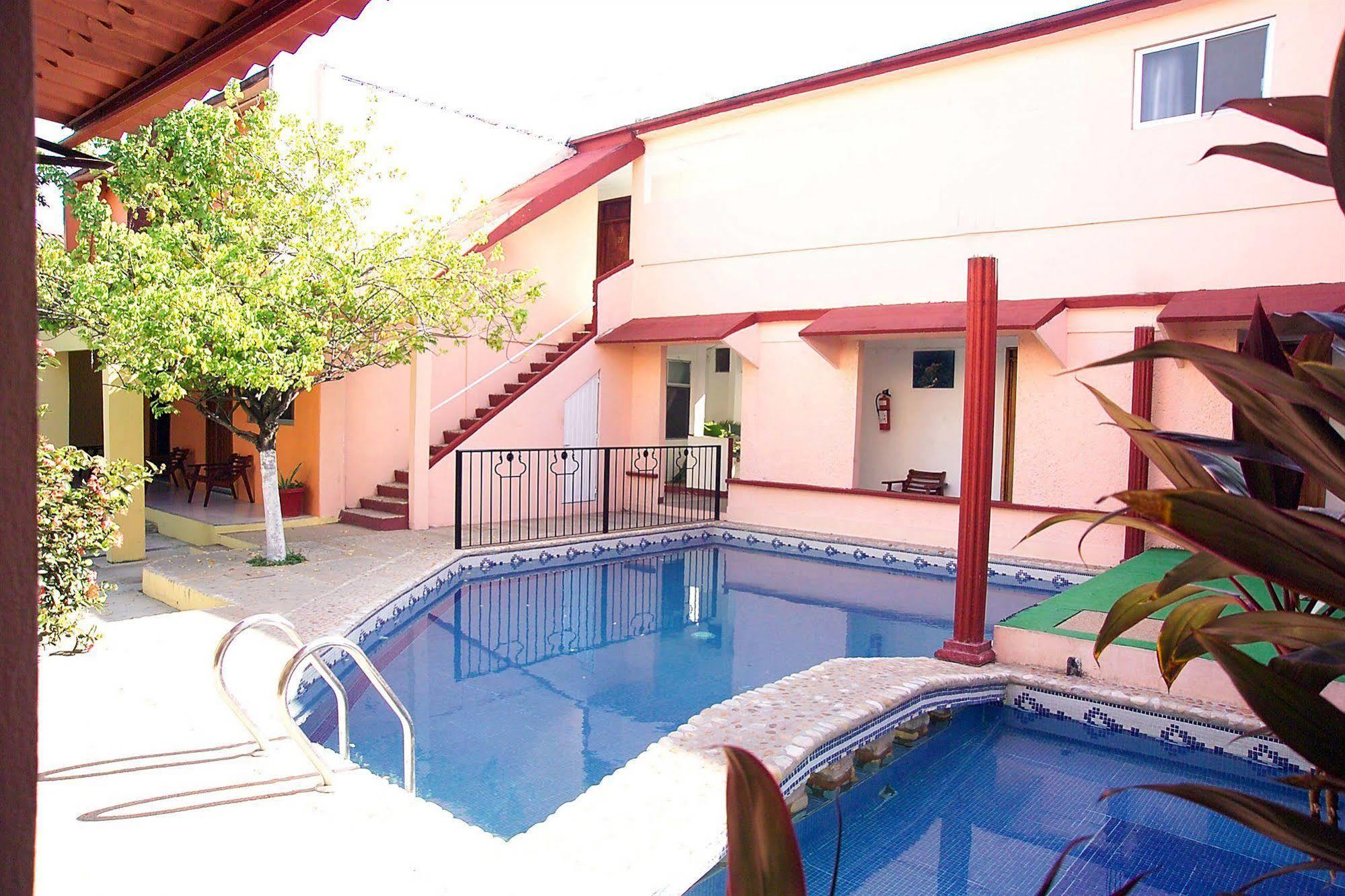 Hotel Mallorca 팔렝케 외부 사진
